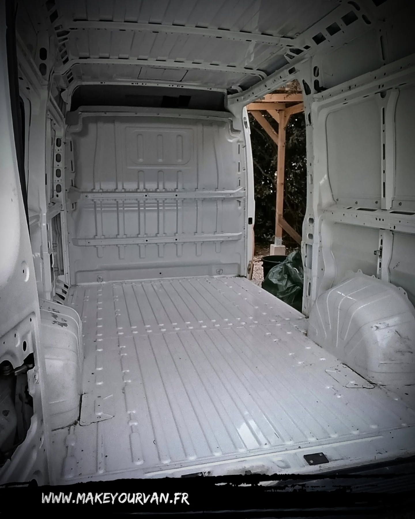 PEUGEOT BOXER L2H2 - MAKE YOUR VAN